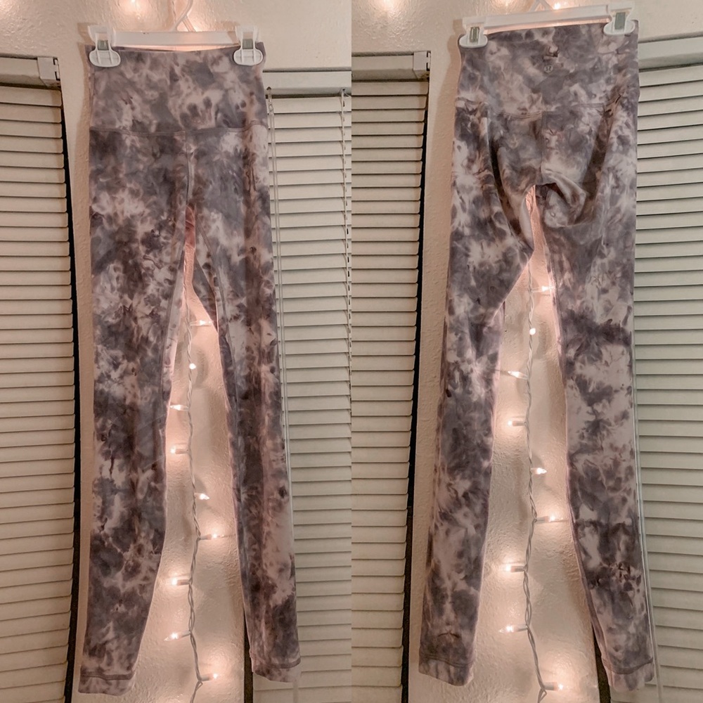 purple tie-dye lulu lemon leggings 💜